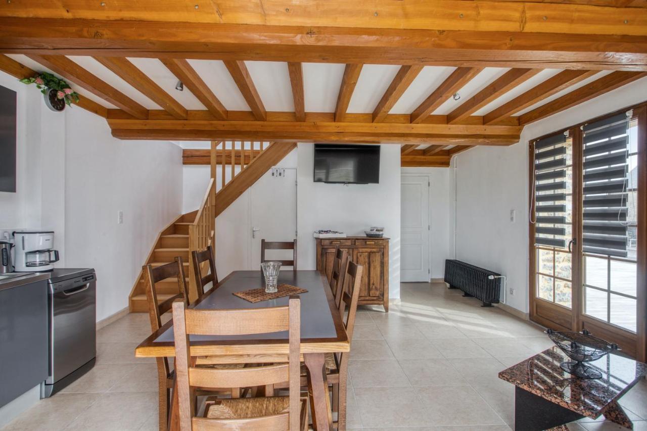 Holiday home Maison Charmante A Avec Jardin. Saint-Marcouf